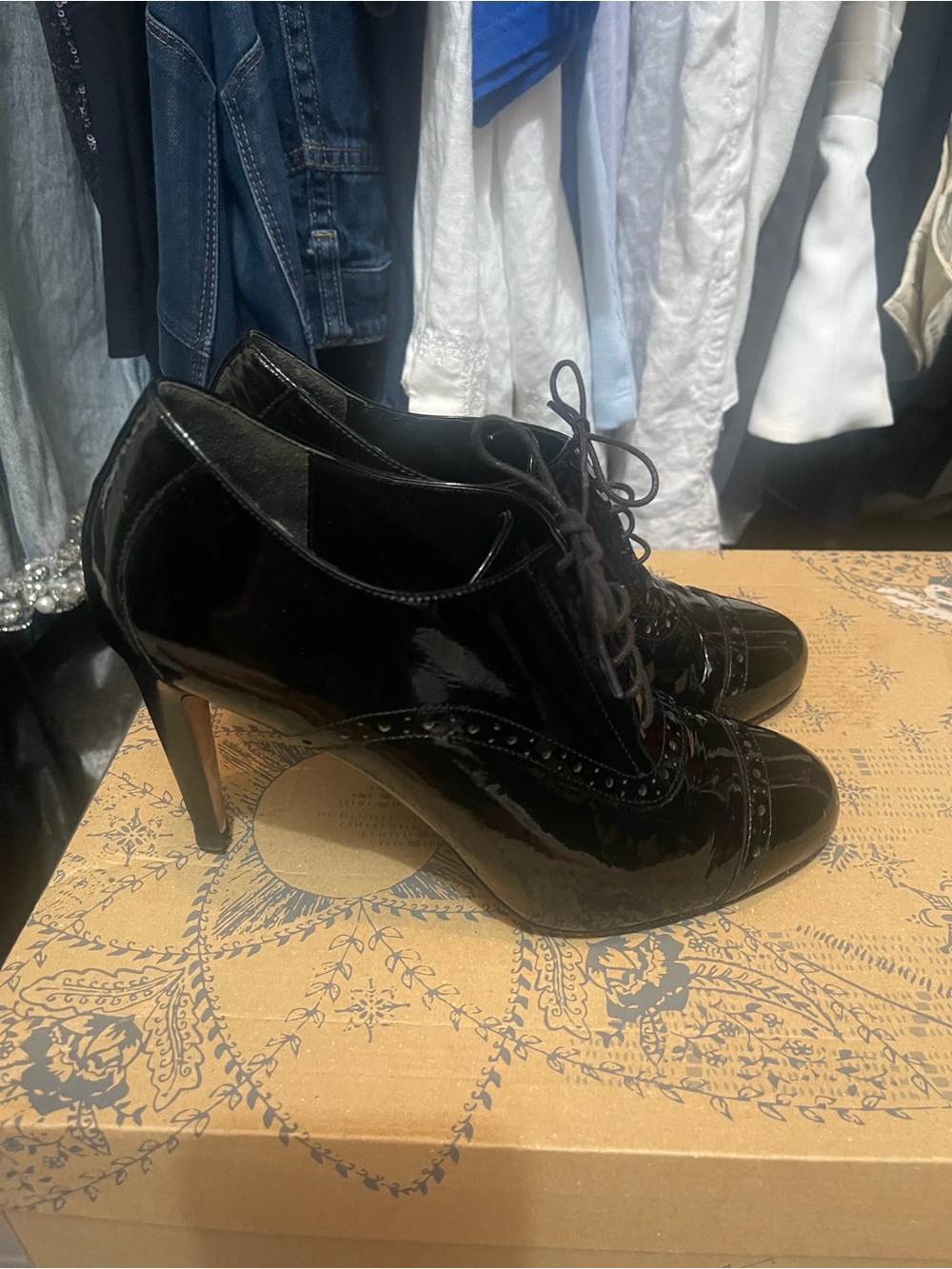 Cole Haan Black Patent Leather Lace-Up Heeled Oxfords